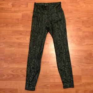 Pre-owned All in Motion High Rise Pocket Leggings Green Pattern XS